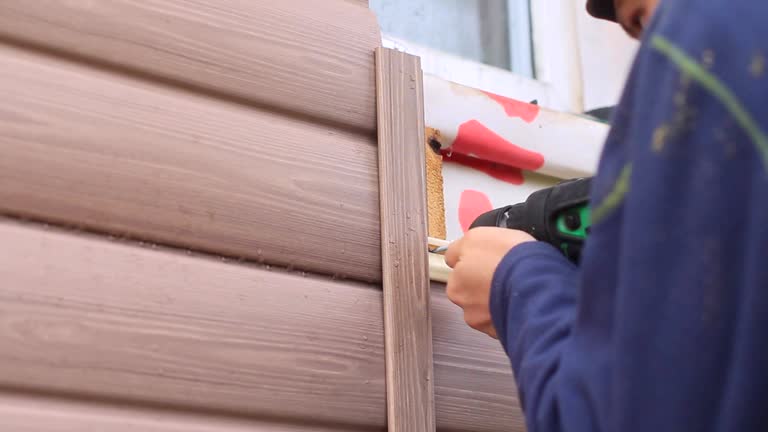 How To Choose The Right Materials for Your Siding Installation in 'Lasalle, IL